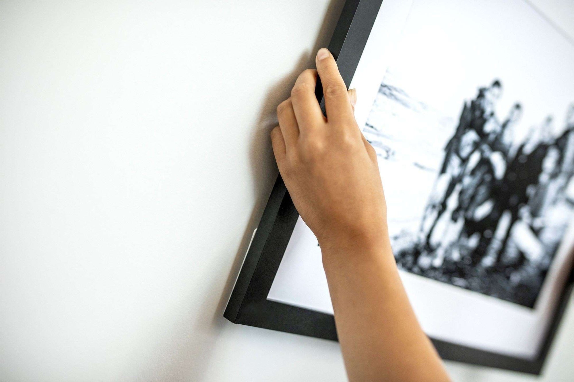 HANGables® Picture Hanging Corners
